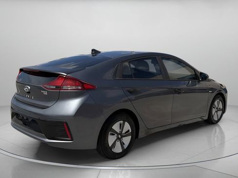 Used 2018 Hyundai Ioniq Blue FWD image 3