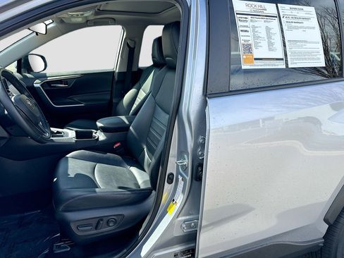 Used 2023 Toyota RAV4 XLE Premium FWD image 19