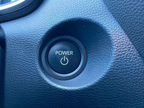 Used 2024 Toyota Corolla Cross XSE w/ Convenience Package image 20