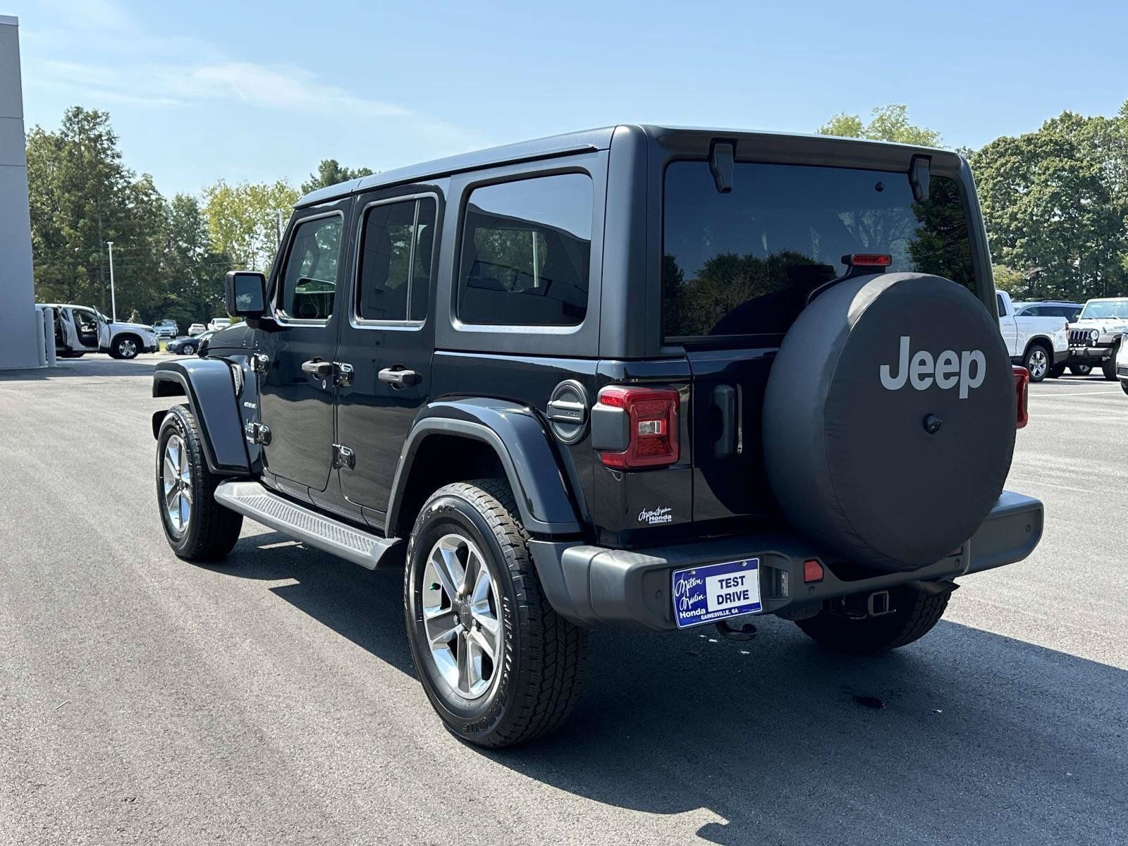 Used 2020 Jeep Wrangler Unlimited Sahara AWD/4WD image 24