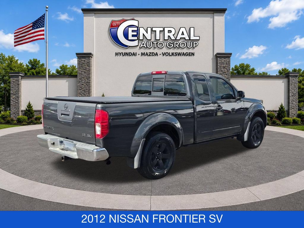 Used 2012 Nissan Frontier SV w/ SV Premium Utility Pkg AWD/4WD image 8