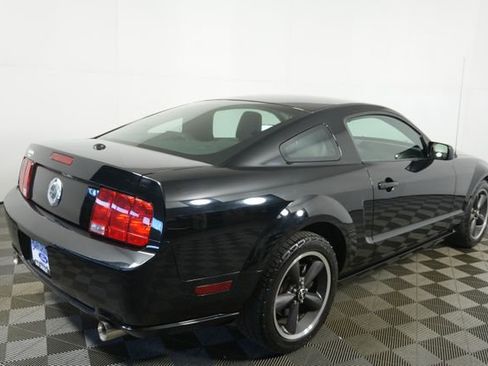 Used 2008 Ford Mustang GT Premium image 3