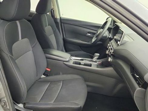 Used 2024 Nissan Sentra SV FWD image 21