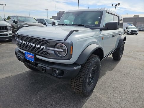 New 2026 Ford Bronco Badlands AWD/4WD image 4