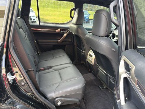 Certified 2021 Lexus GX 460 Premium w/ Premium Package AWD/4WD image 13