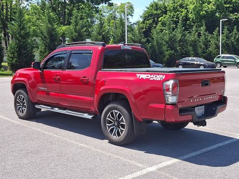 Certified 2023 Toyota Tacoma TRD Sport w/ Technology Package AWD/4WD image 6