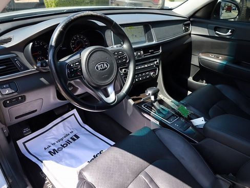 Used 2016 Kia Optima EX w/ Premium Package image 12