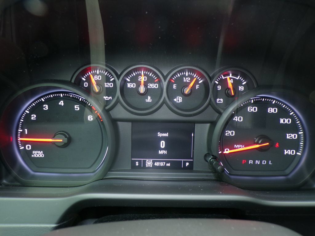 Used 2020 Chevrolet Silverado 1500 Custom w/ Custom Value Package AWD/4WD image 25