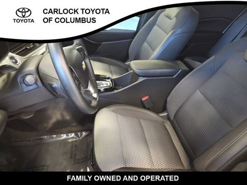 Used 2024 Chevrolet Trax LT w/ LT Convenience Package FWD image 12