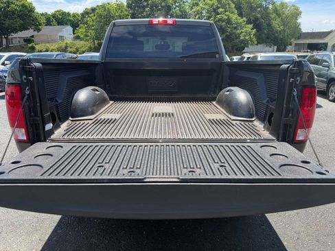 Used 2018 RAM 2500 Tradesman w/ Chrome Appearance Group AWD/4WD image 34