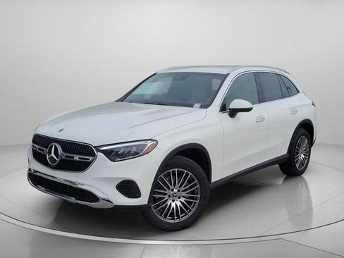 Certified 2026 Mercedes-Benz GLC 300 image 2