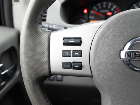 Used 2018 Nissan Frontier SV w/ Value Truck Package image 6