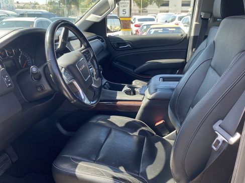 Used 2019 GMC Yukon SLT image 13