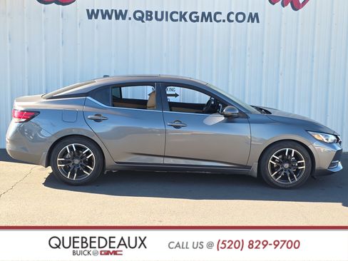 Used 2021 Nissan Sentra SV w/ SV Premium Package image 8