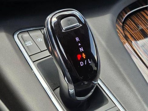 Certified 2024 Cadillac Escalade Premium Luxury AWD/4WD image 27