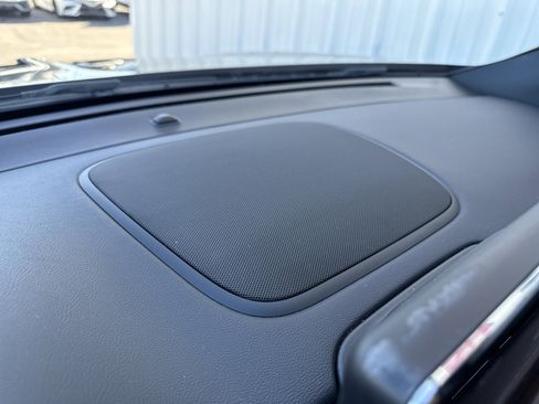 Used 2022 Lincoln Nautilus Reserve w/ Equipment Group 201A image 24