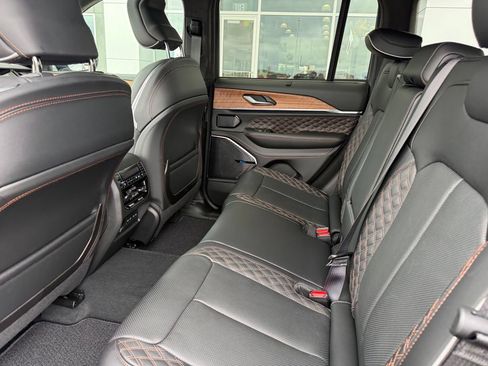 New 2026 Jeep Grand Cherokee Summit w/ Obsidian Package AWD/4WD image 20