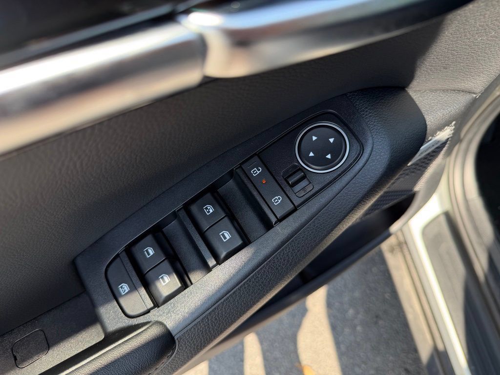 New 2026 Kia Seltos SX AWD/4WD image 15