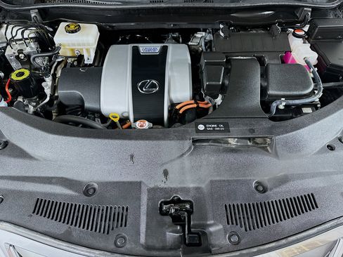 Used 2017 Lexus RX 450h AWD w/ Luxury Package image 30