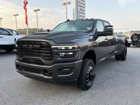 Used 2025 RAM 3500 Laramie w/ Night Edition AWD/4WD image 2