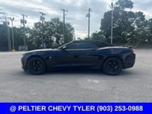 Used 2024 Chevrolet Camaro LT w/ Technology Package RWD image 4