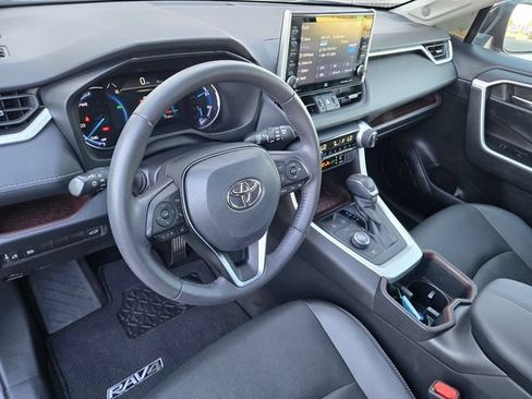 Certified 2022 Toyota RAV4 Limited AWD/4WD image 12