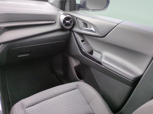 Used 2025 Chevrolet Equinox LT w/ Safety and Technology Package FWD image 16