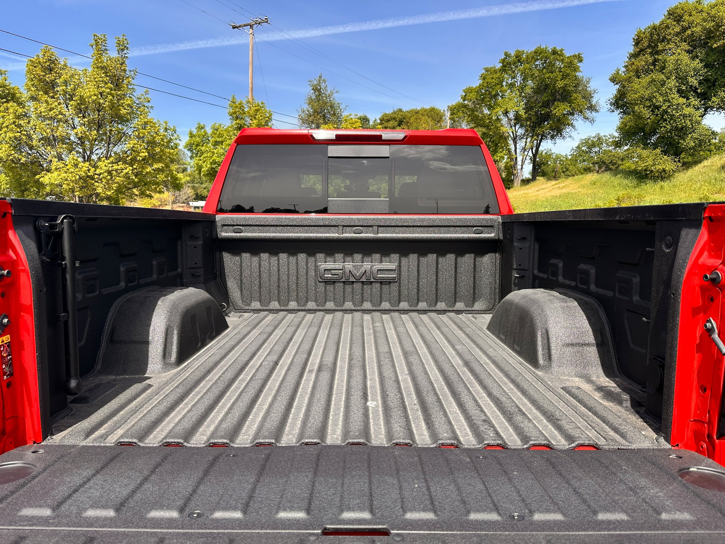 Used 2025 GMC Sierra 1500 SLE AWD/4WD image 7