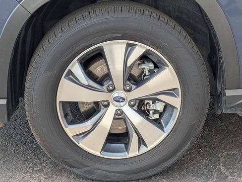 Used 2025 Subaru Ascent Premium AWD/4WD image 8