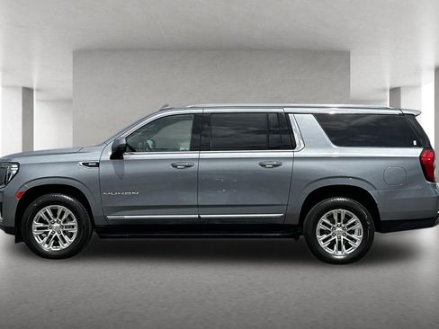 Used 2022 GMC Yukon XL SLT w/ SLT Luxury Package RWD image 7