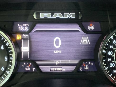 Used 2025 RAM 1500 Big Horn AWD/4WD image 31