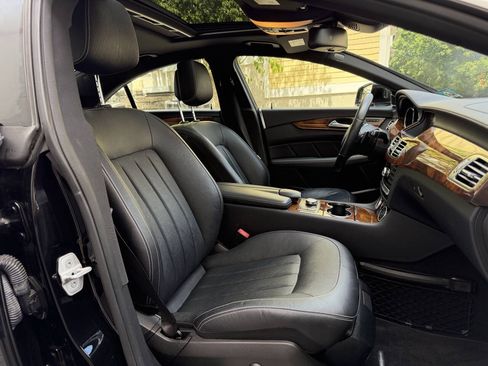 Used 2014 Mercedes-Benz CLS 550 4MATIC image 19
