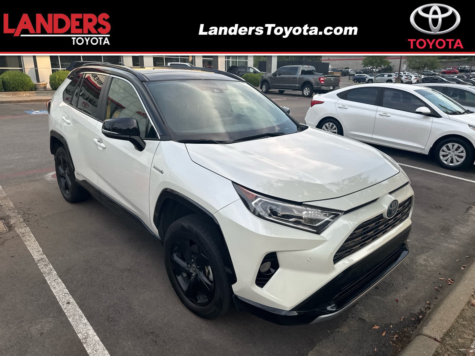 Used 2021 Toyota RAV4 XSE AWD/4WD image 1