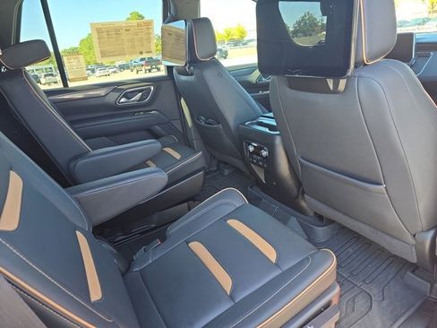 Used 2024 GMC Yukon AT4 w/ AT4 Premium Plus Package image 11