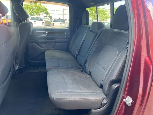 Used 2019 RAM 1500 Big Horn AWD/4WD image 18