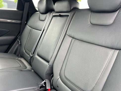 Used 2022 Hyundai Tucson Limited AWD/4WD image 34