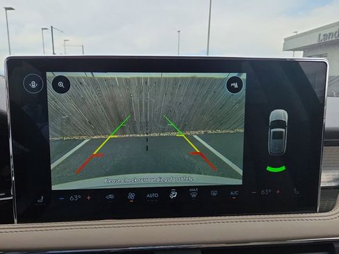 Certified 2024 Lincoln Corsair AWD w/ Towing Package image 19