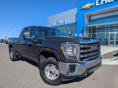 Used 2020 GMC Sierra 2500 SLE w/ X31 Off-Road Package image 1