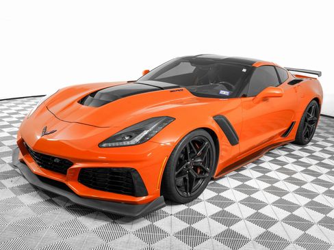 Used 2019 Chevrolet Corvette ZR1 image 8
