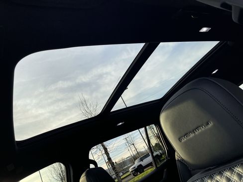 New 2026 GMC Acadia Denali w/ Super Cruise Package image 54