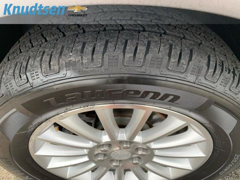 Used 2012 Buick Enclave AWD image 17