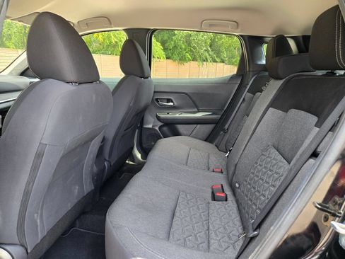 Used 2025 Nissan Kicks SV FWD image 11
