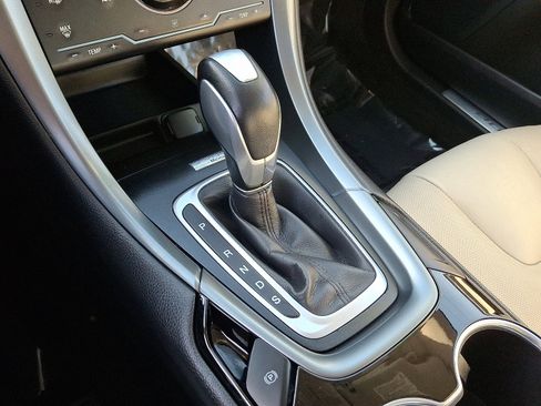 Used 2015 Ford Fusion Titanium image 14