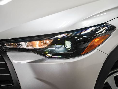 Used 2026 Toyota Corolla Cross L FWD image 2