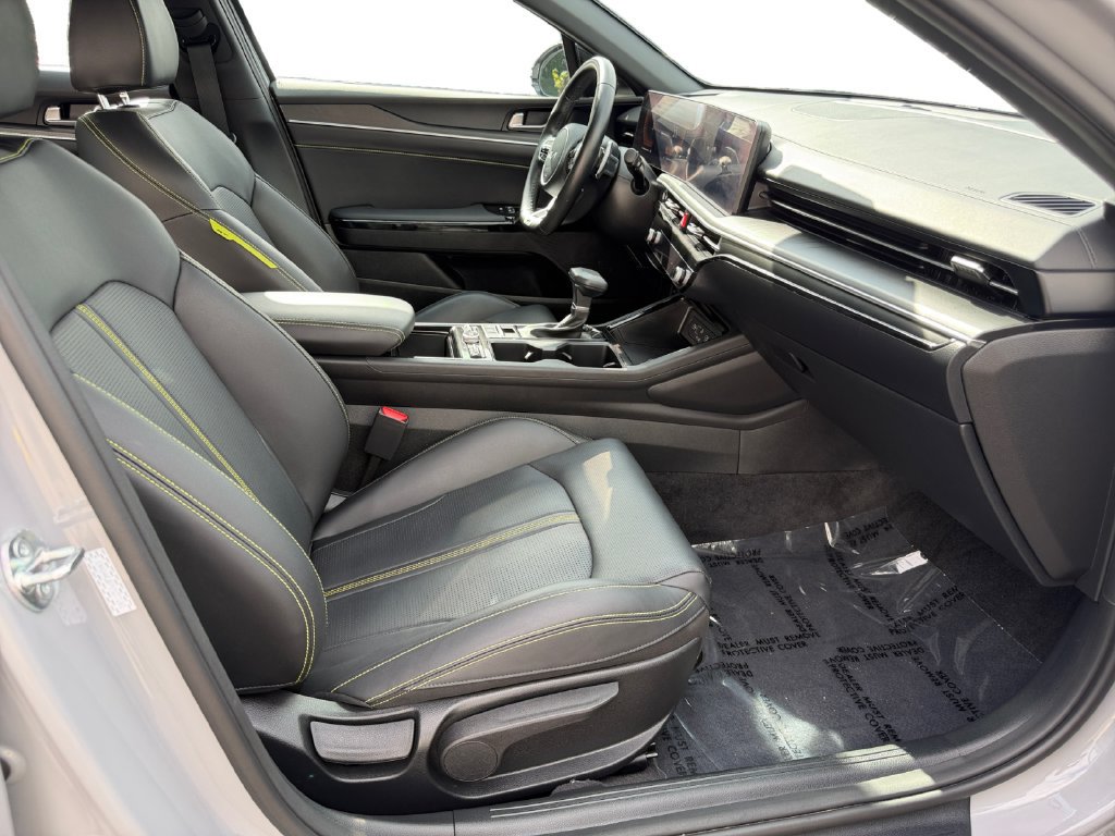 Certified 2025 Kia K5 GT FWD image 8