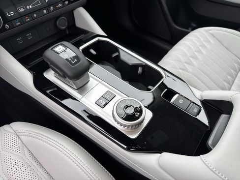 New 2026 Mitsubishi Outlander SEL AWD/4WD image 10