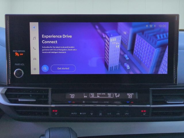 Used 2026 Toyota Sienna XLE FWD image 25