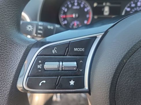Used 2023 Kia Forte LXS FWD image 20