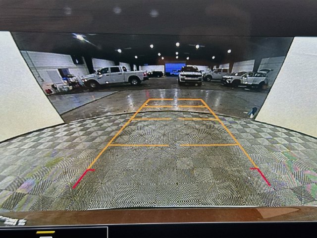 Used 2023 Chevrolet Blazer LT w/ Driver Confidence Package FWD image 16