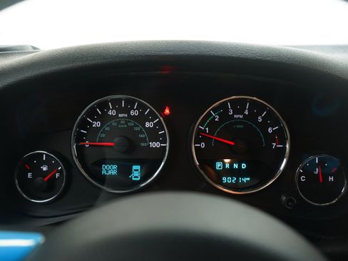 Used 2017 Jeep Wrangler Unlimited Sport image 28